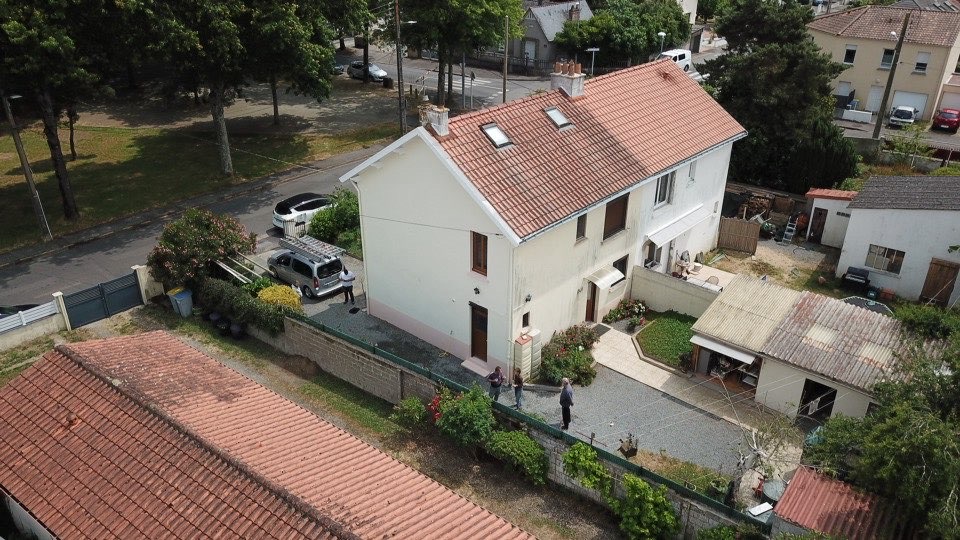 Inspection de toiture par drone a Nantes par EMS